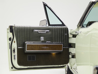 The Classic Motor Company - 1967 Lincoln Continental 7Y86G806920 - Cameo Green - Studio